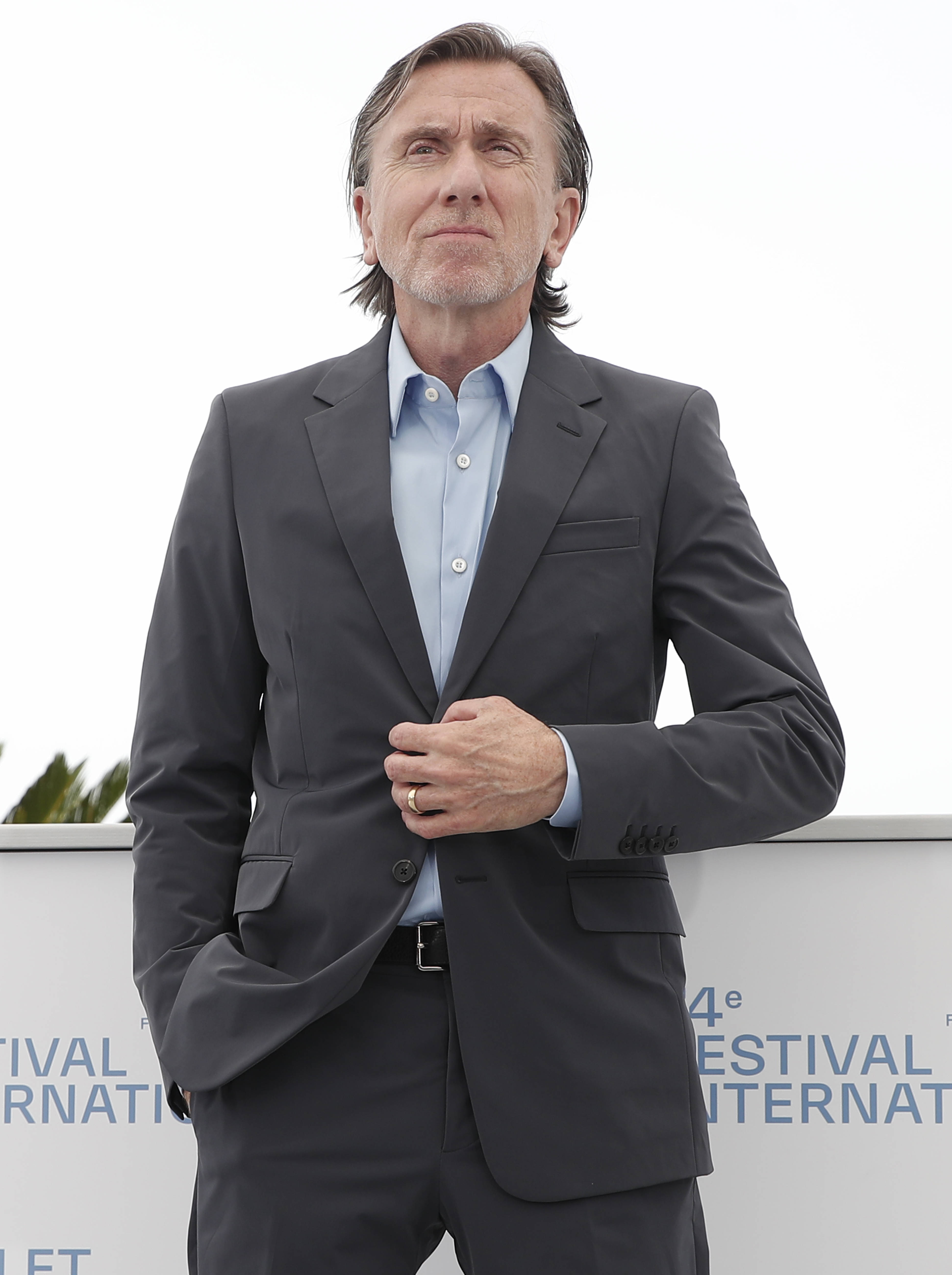 7月12日,在法国戛纳,演员蒂姆·罗斯出席影片《伯格曼岛》的拍照式