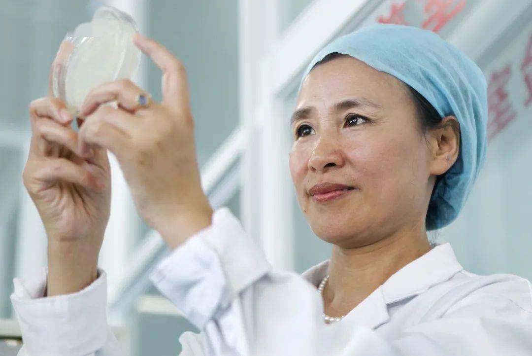 钟春燕在工作中.受访者供图