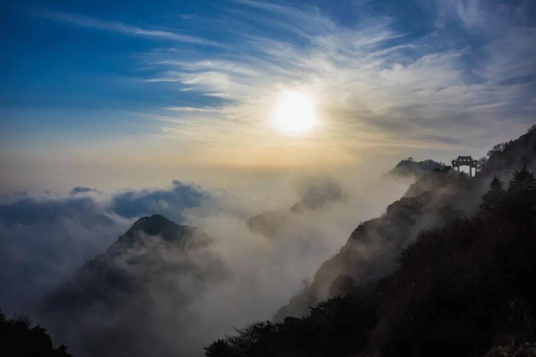 渺渺青峦 空灵仙境