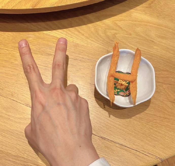 App|范丞丞花式宣传乐华家族演唱会 美手和美食都用上的小巧思