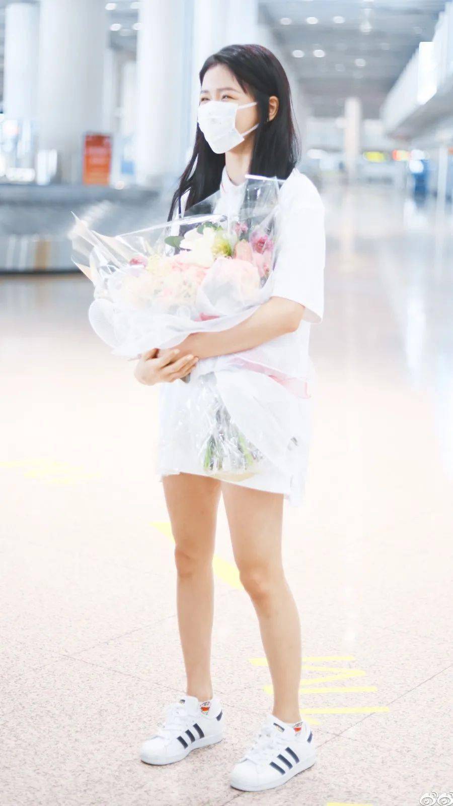 男女|夏天穿腻了T恤？Champion爆款Polo衫，明星人手一件，限时149元！快抢~