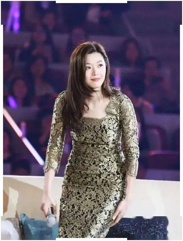 女神经全智贤嫁千亿富豪被质疑整容二胎发福靠鸡胸肉奶昔甩肉45斤