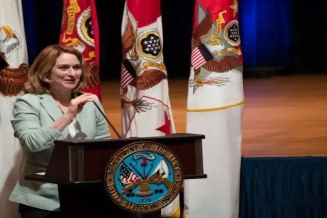 美国国防部副部长凯瑟琳·h·希克斯五角大楼启动了人工智能 (ai) 和