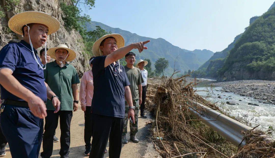 市委书记王家鹏深入联系乡镇和防汛救灾第一线开展"入户访民情,我来办