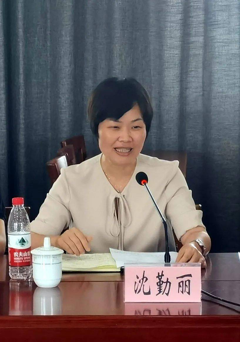 副市长沈勤丽赴周王庙镇调研海宁市中小学研学实践中心