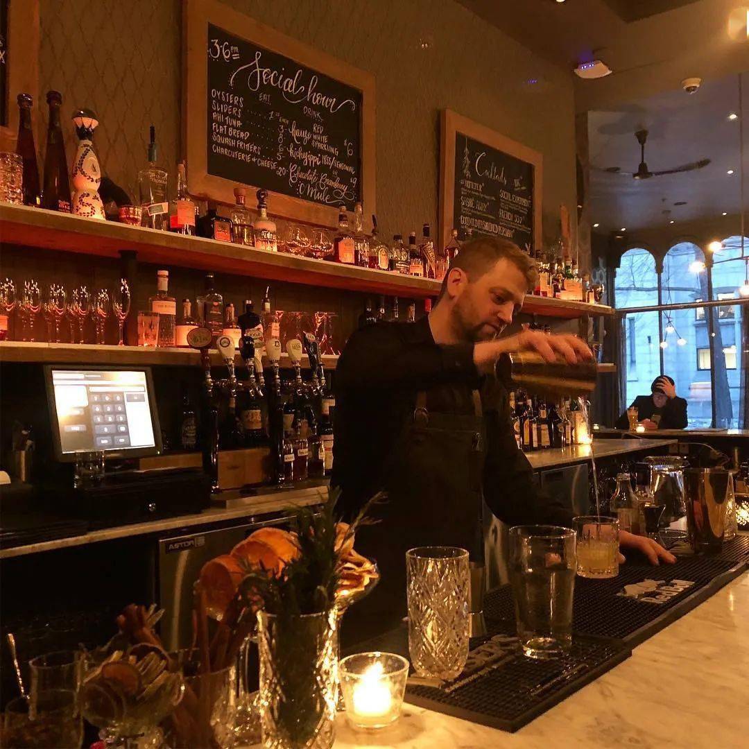 打卡这些渥太华超酷主题酒吧!带你魂穿爱尔兰,莫斯科