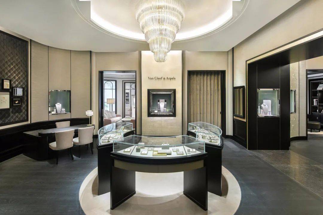 van cleef & arpels梵克雅寶全新旗艦店於深圳灣萬象城優雅揭幕