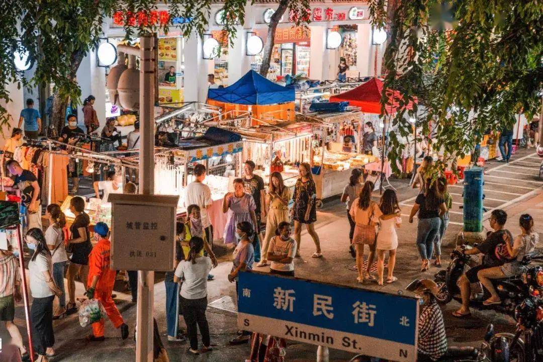 商品街夜市,亿恒夜市……三亚第一市场,团结街夜市,三亚的夜市就迫不