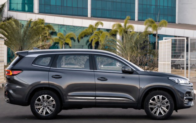 奇瑞改款瑞虎8上市2015t16t三套动力999万迷倒一片