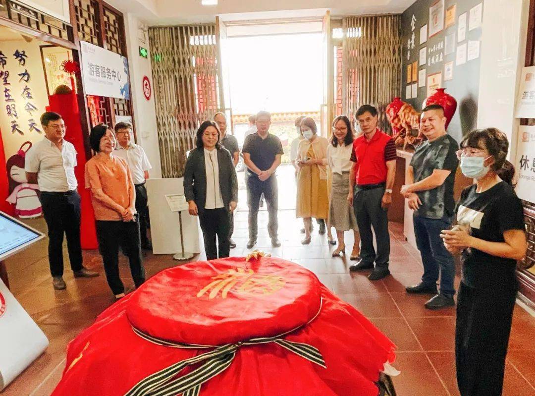 副市长徐小莉带队到我镇调研文旅产业和非遗项目