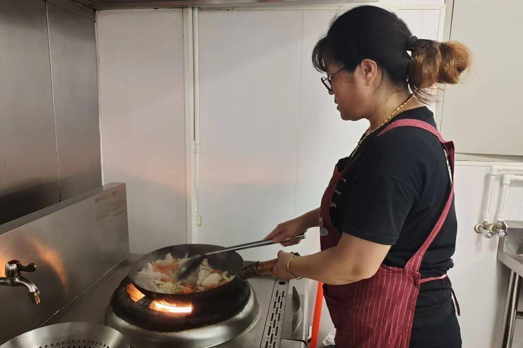 葫芦岛|科学膳食 健康消防 | 葫芦岛支队杨家杖子大队推出“轻食减脂”套餐