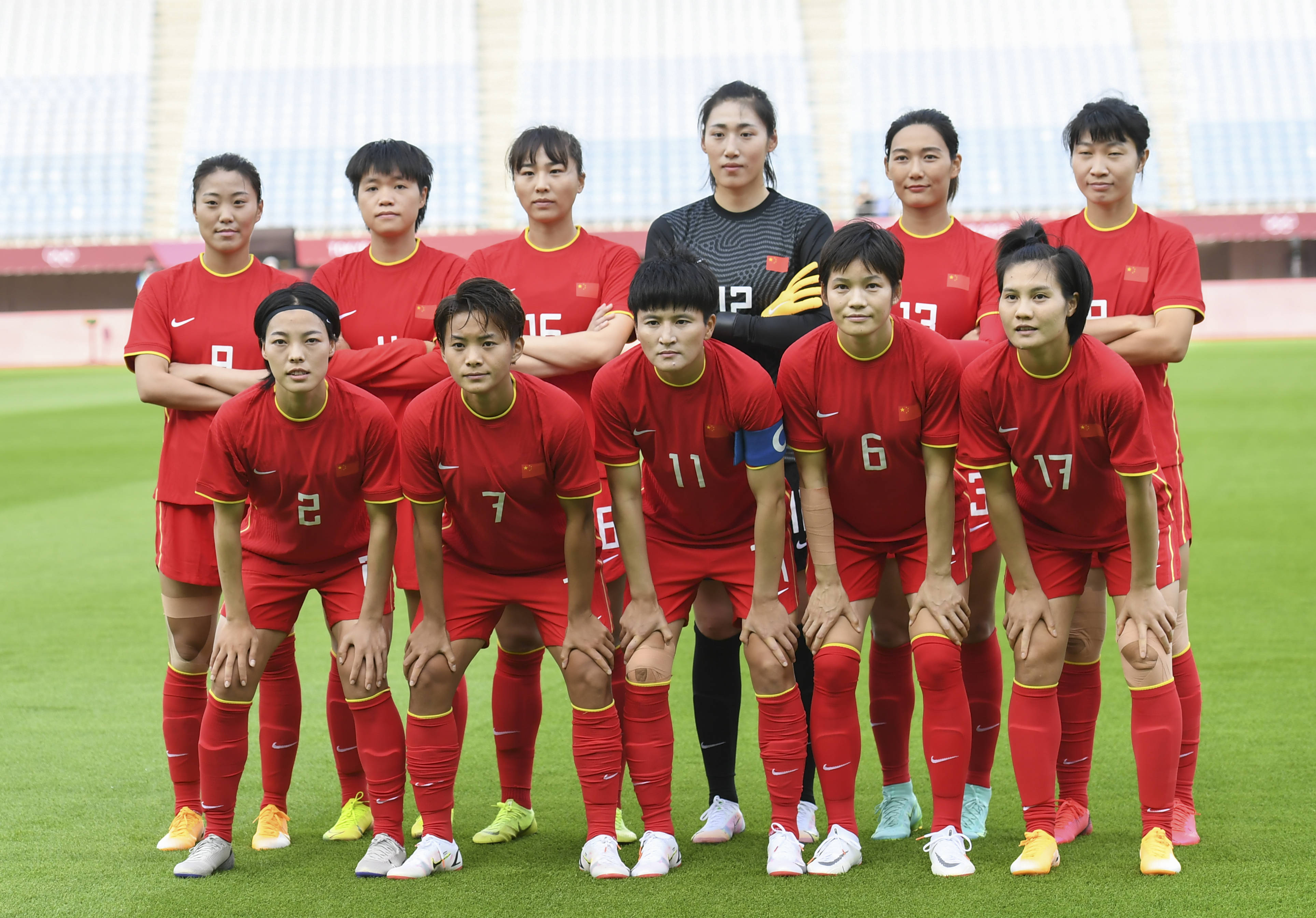 足球女足小组赛中国对阵巴西