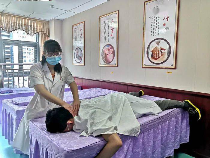 按摩机构所需,盲按中专班学生所盼,对接了三明劲松医院,泰宁中医院