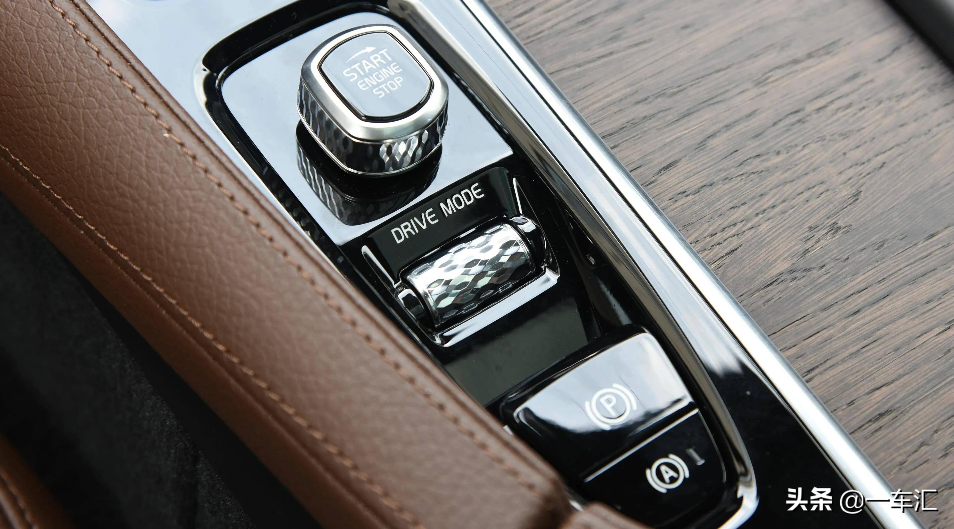 标配2.0t 48v轻混,沃尔沃s90配置解读,入门版已够用