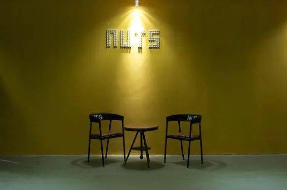 八月坚果32再见坚果33在路上