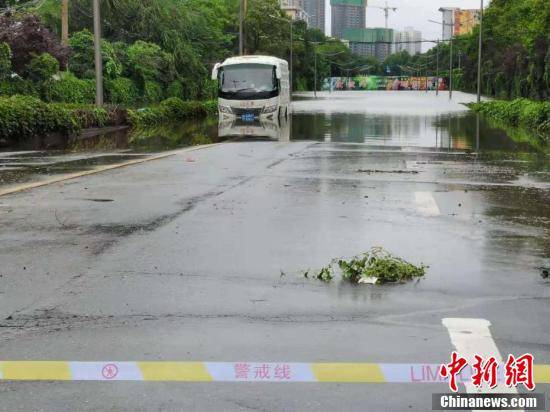 直擊洪水消退後的河南鄭州街頭 科技 第1張