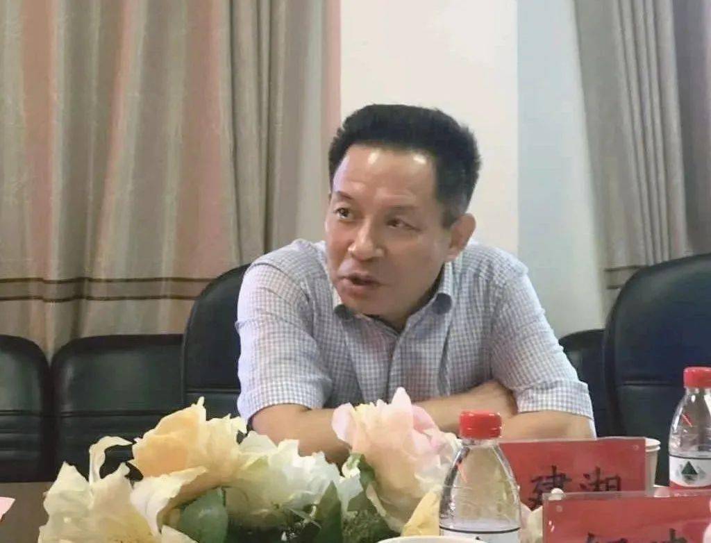 换届选举冯建湘开展联系督导县乡人大换届选举工作