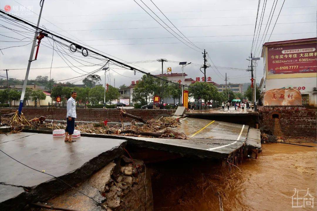 河南特大暴雨24小时后摄影师拍下了郑州灾后模样