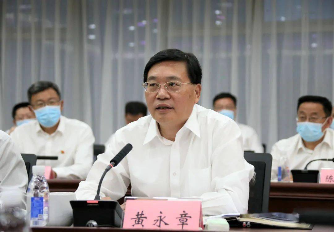 67中石油副总经理黄永章到西部这家油田调研