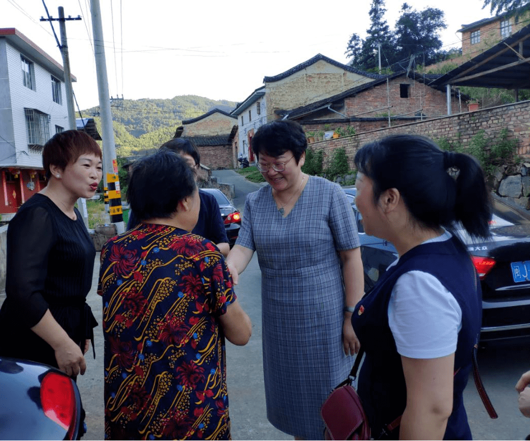 "学党史,办实事"|市妇联开展走访慰问困难老妇干活动