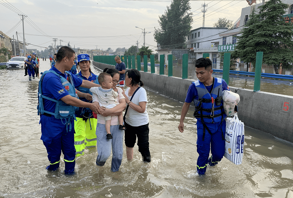 房山救援队河南救灾现场动态汇总:一夜未眠救助核心受灾区群众,不光
