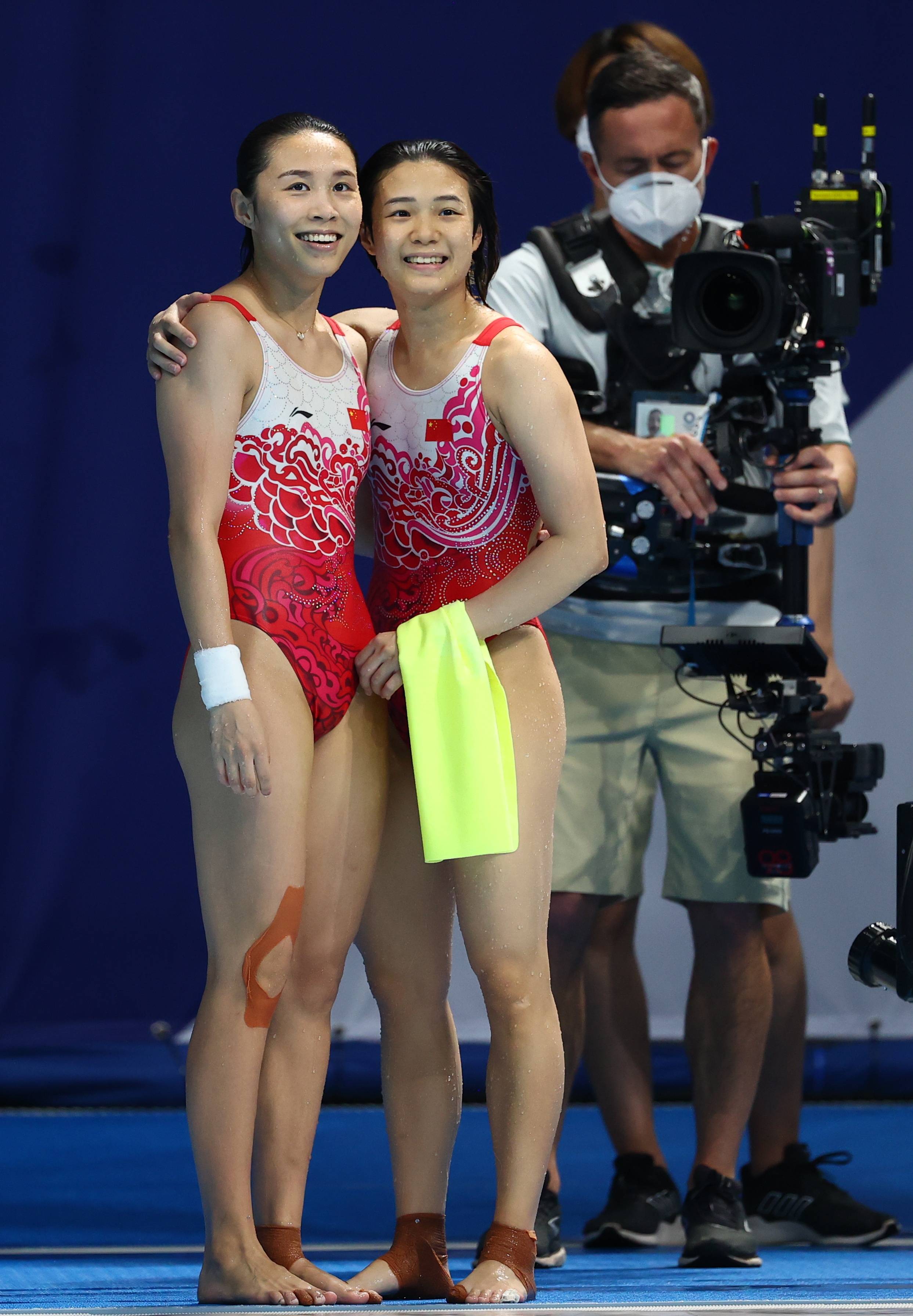 第四金！施廷懋、王涵跳水女子双人三米板夺冠
