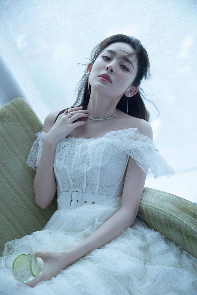 仙女|娜扎夏日青柠大片满满清凉感 蝴蝶结仙女造型尽显轻盈灵动