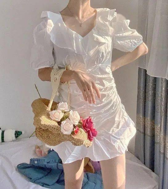 设计|今夏巨美“褶皱风”！显脸小，显身材，时髦女孩一定要穿！