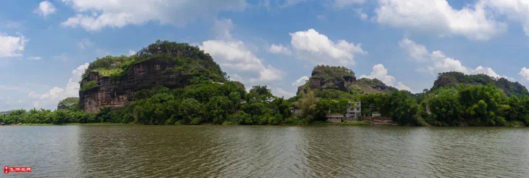 围观博白这群文艺志愿者不畏酷暑深入顿谷只是为了