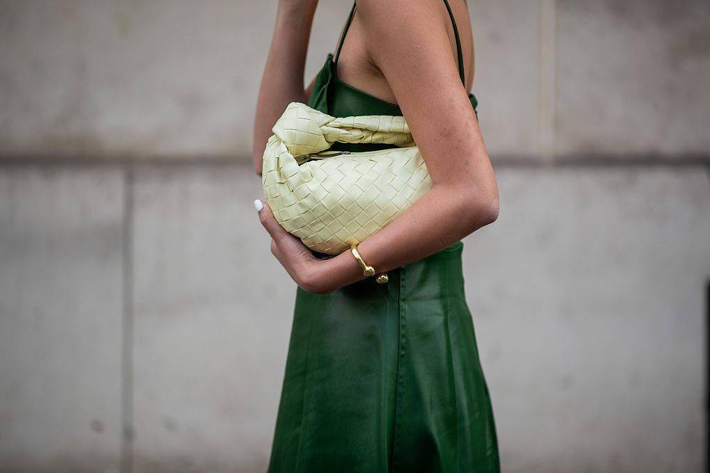 从冬天火到夏天的bv jodie 怎么还没过时?