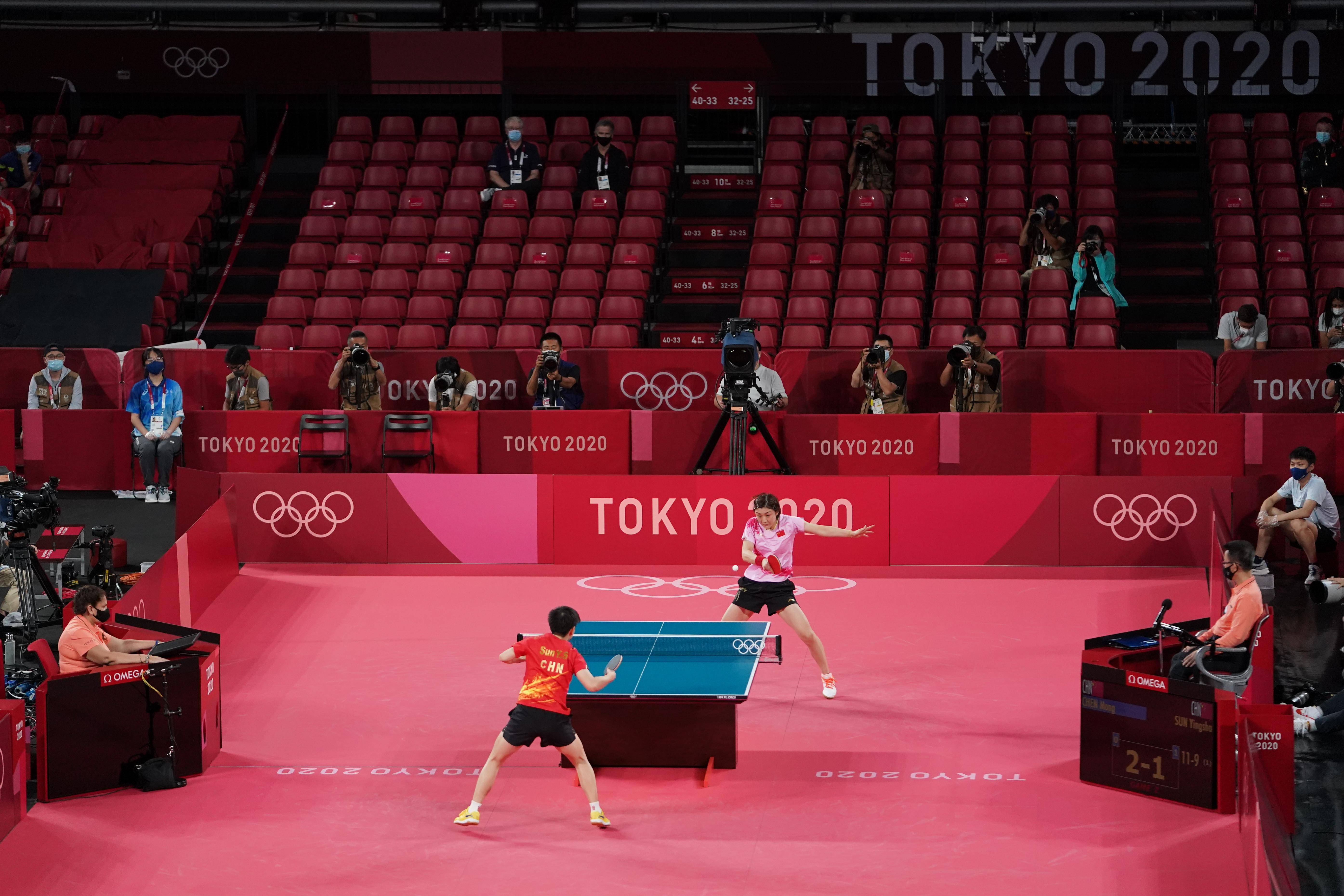 马龙东京奥运会帅气乒乓球荣获冠军最新高清图片_配图网
