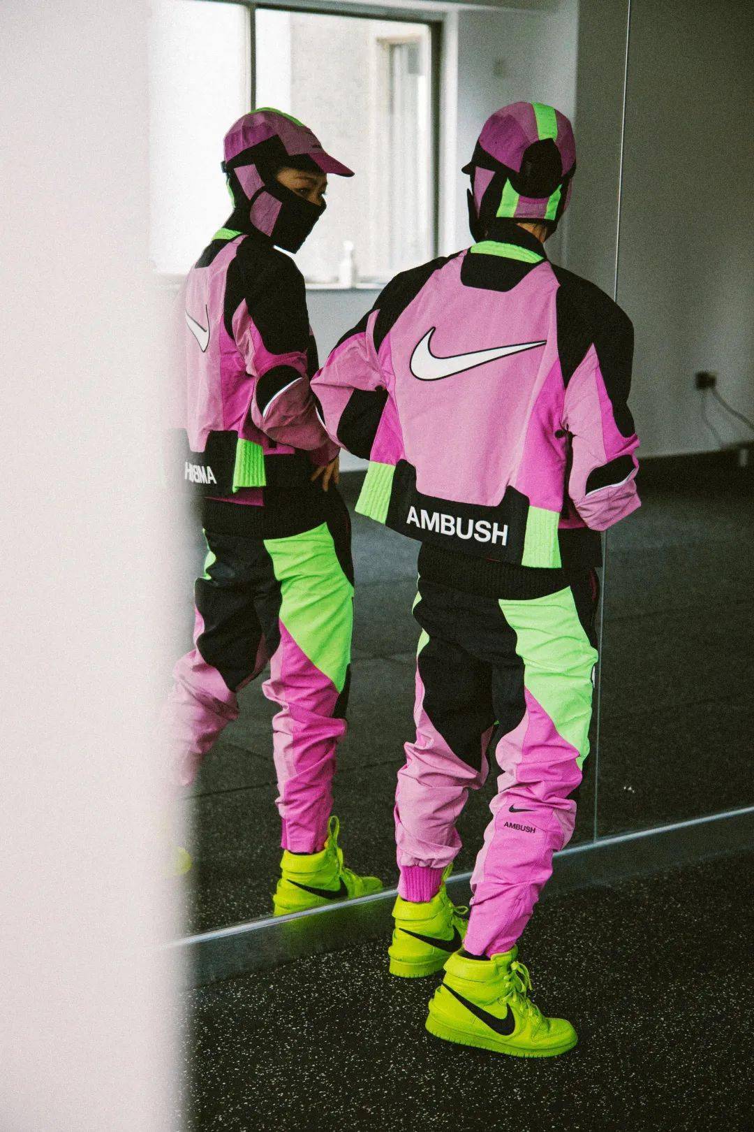 把自己作为方法让更多人看见ambushxnikedunkhiflashlime造型搭配xh55