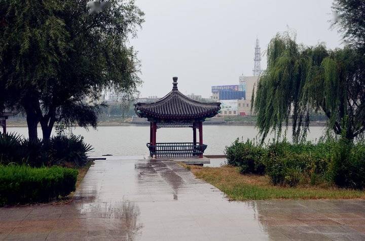 欣語雨中游平原琵琶灣公園