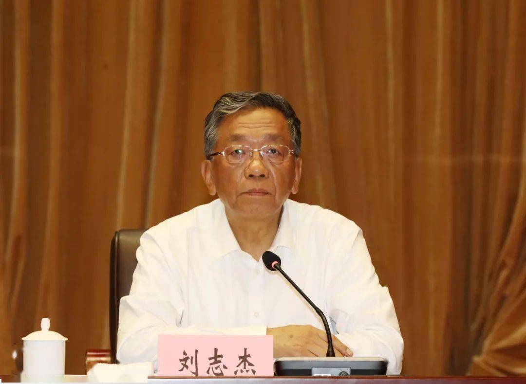 刘志杰主持. 范涛摄