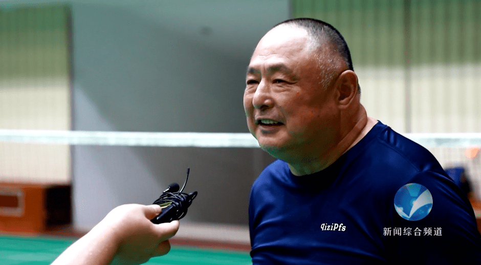 王懿律在就读秀洲区友谊小学时,因出众的身体素质,被嘉兴市少体校教练