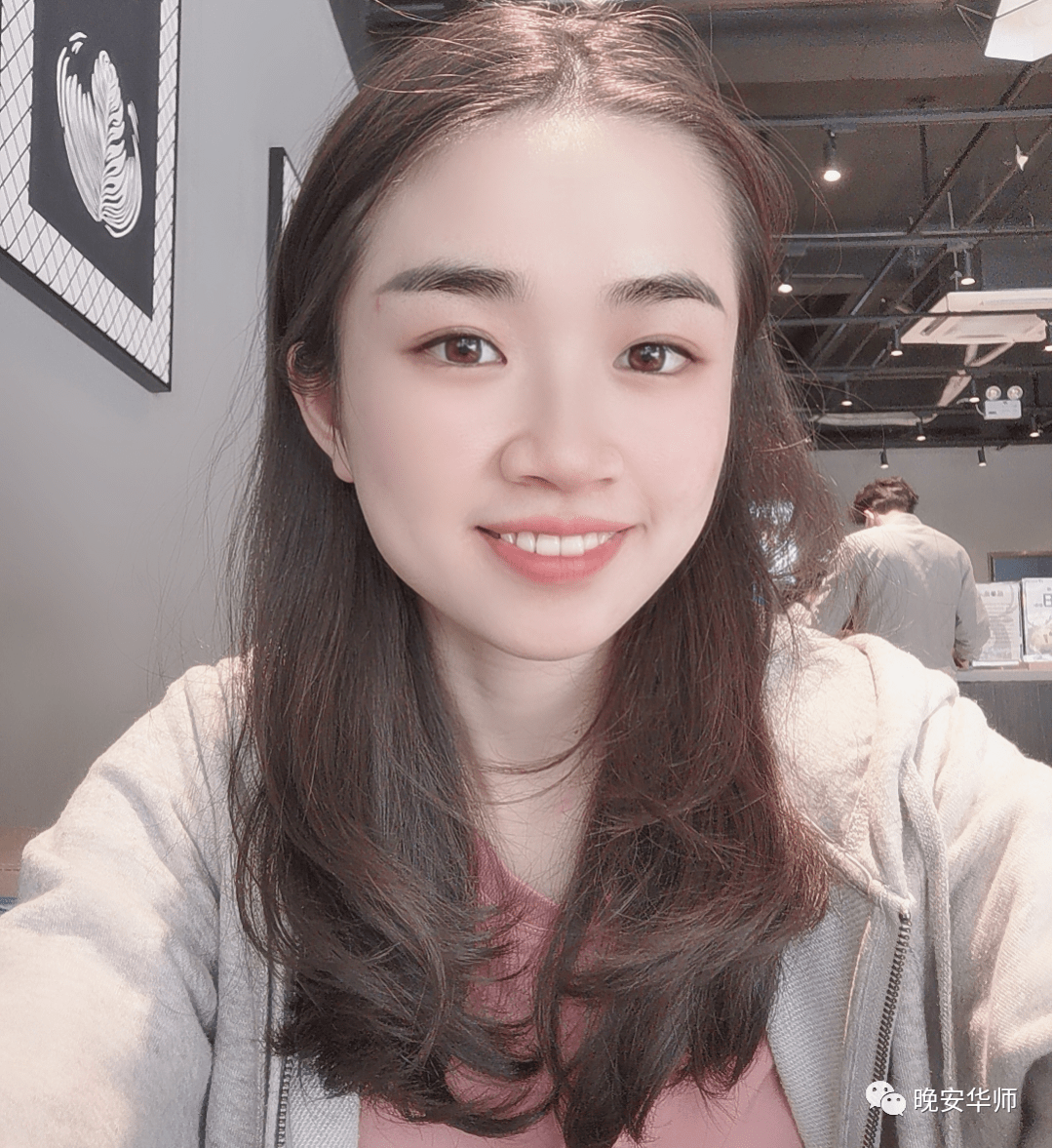 起初的许淑婉每天过着忙碌的生活,心中没有方向,像一只漂泊的小船,在