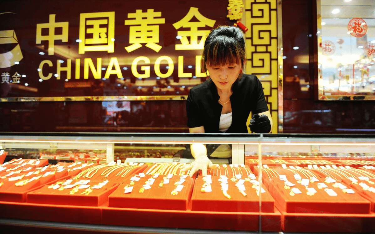 黄金价格暴跌，中国黄金（2021年8月02日）品牌黄金首饰最新金价_搜狐网