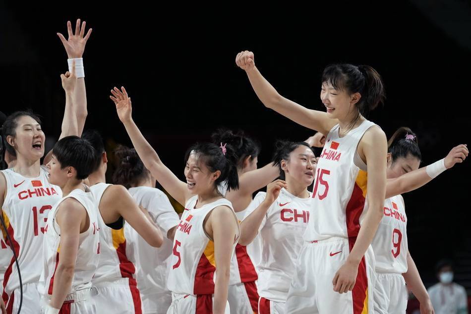 北京时间8月2日下午,东京奥运会女篮c组最后一场比赛鸣锣开战.