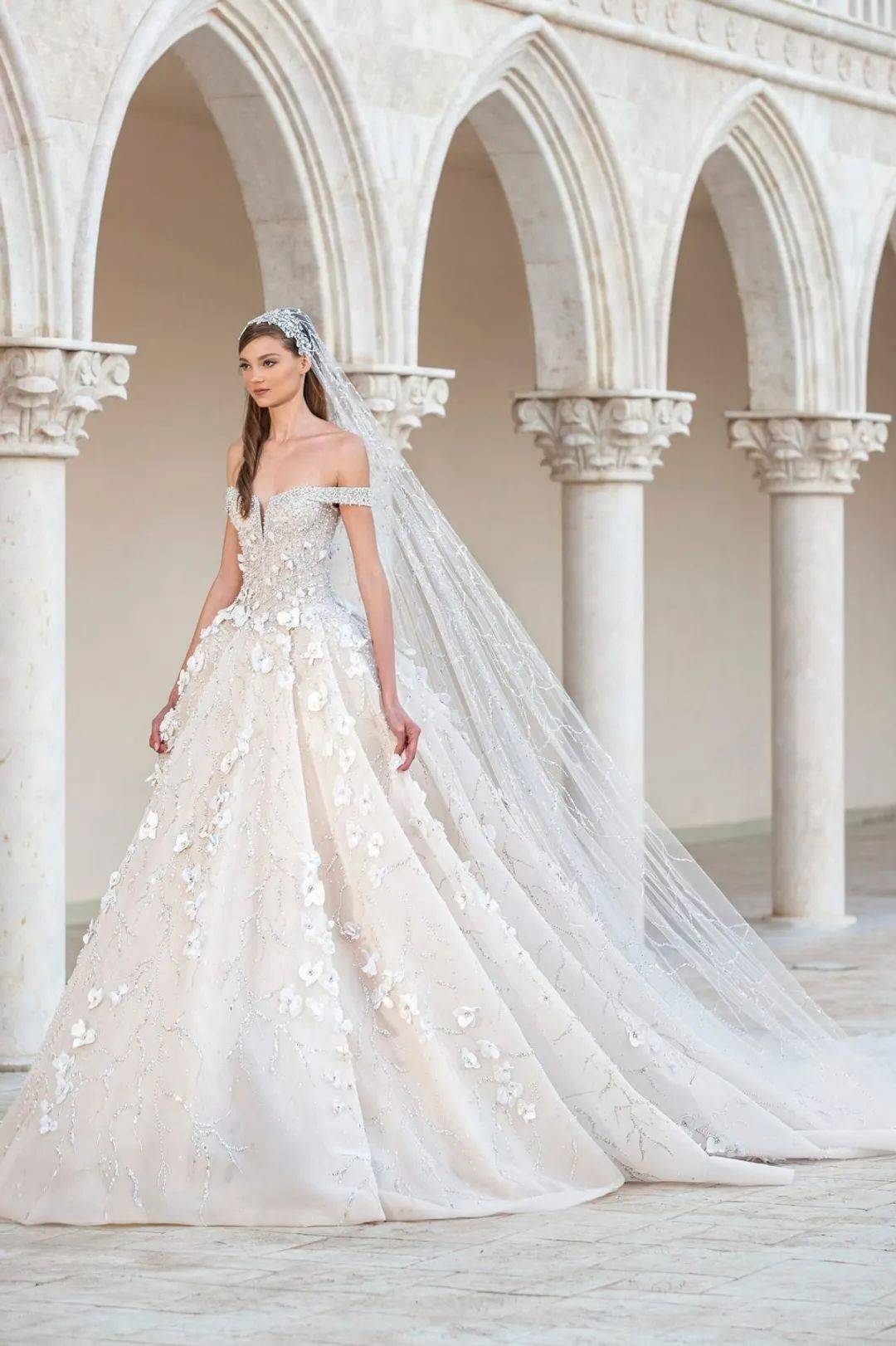 valentino2021秋冬高级成衣系列