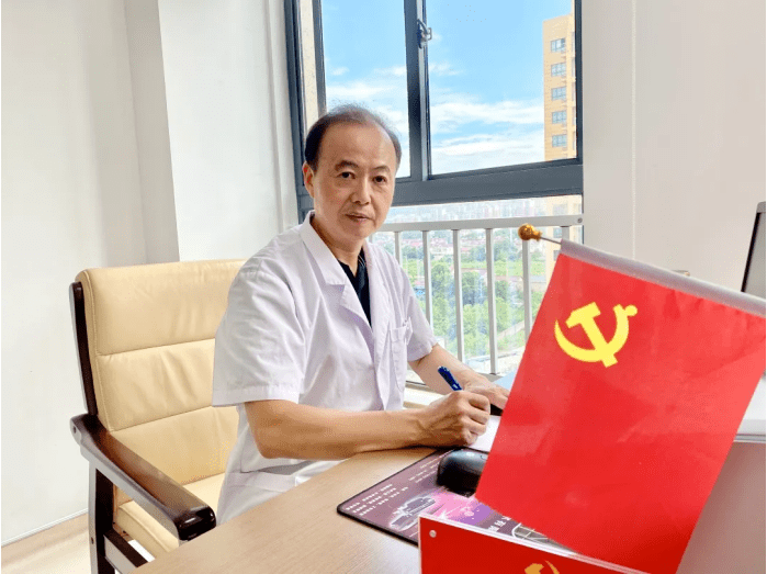 我是中国军人我也是骨科医生