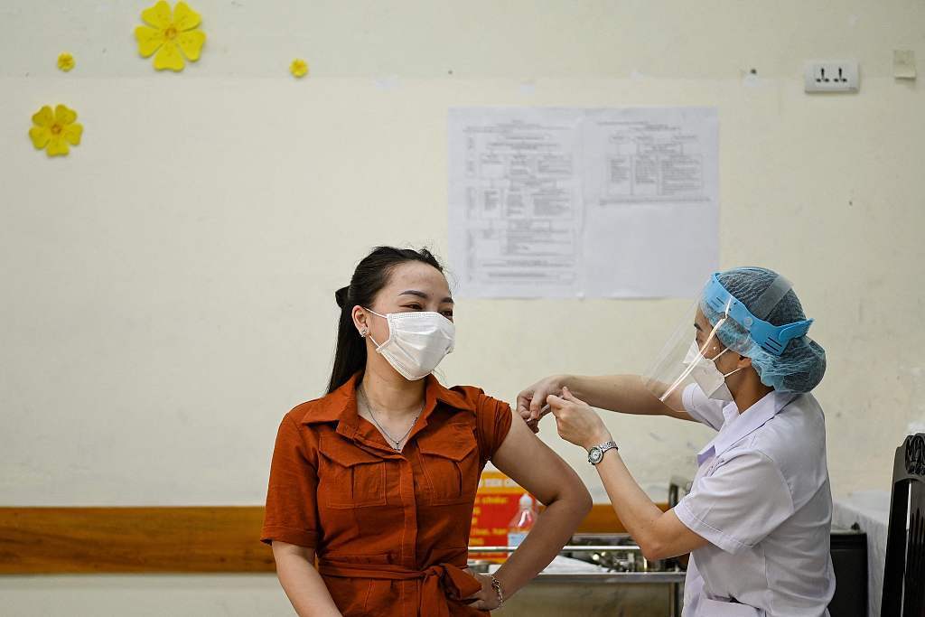 病例|越南新增7445例本土新冠病例 河内肉类供货商21人感染