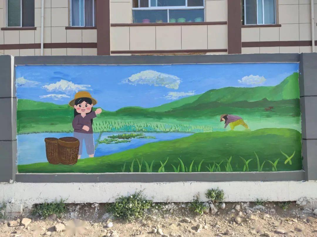 青春三下乡手绘文化墙扮靓新农村