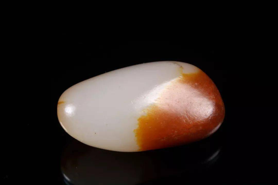 和田玉籽料中的精品一口气