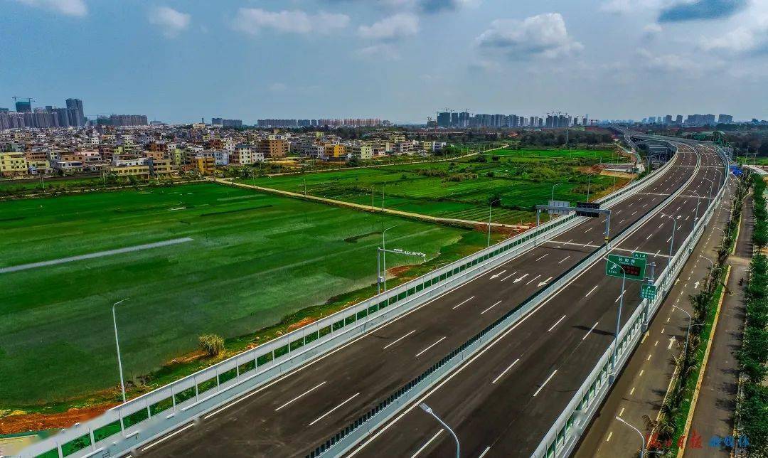 三永公路全力冲刺各项建设指标……海口市加快交通基础设施建设步伐