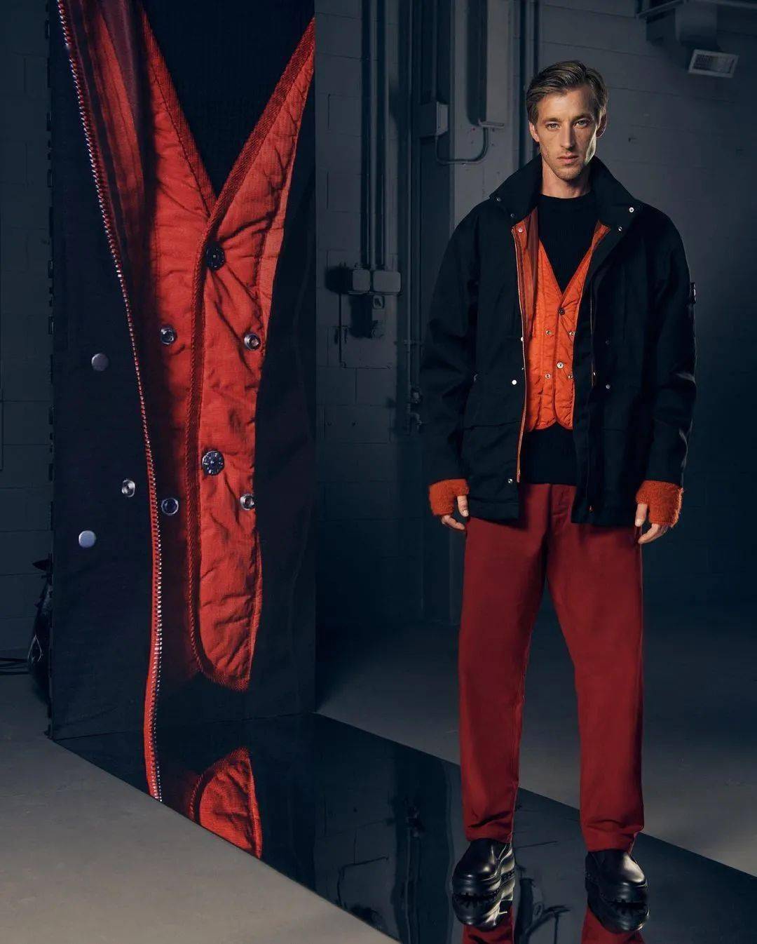 kanyewest发布dondamerch系列单品