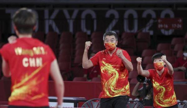 教练|图看奥运 | 乒乓球——中国队战胜日本队 夺得女团冠军