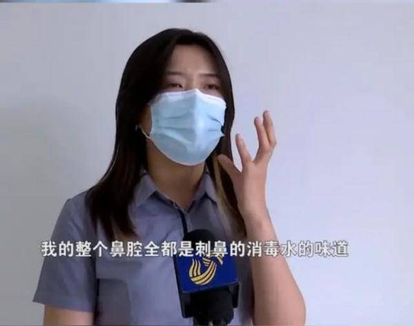 顾客|饭店误将84消毒液当茶水端上桌，顾客一口下去住院8天…