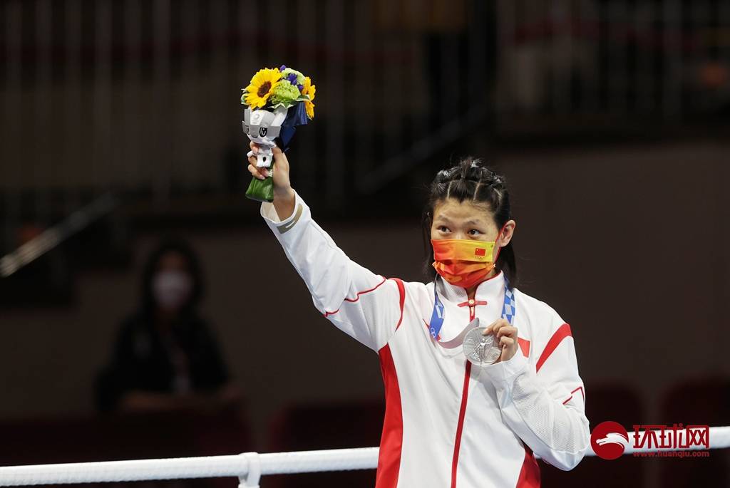 8月7日,东京奥运会拳击女子沉量级(64kg-69kg)决赛,中国选手谷红惜败