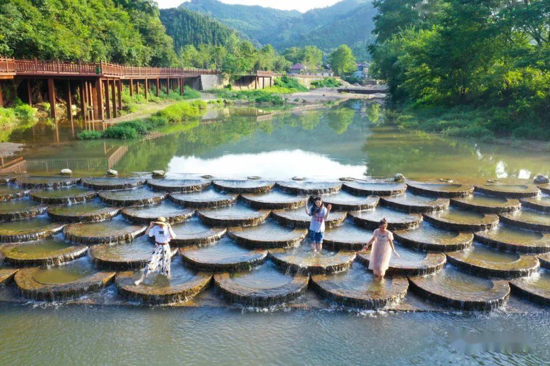 美丽霍山走进真龙地感受别样的夏末初秋