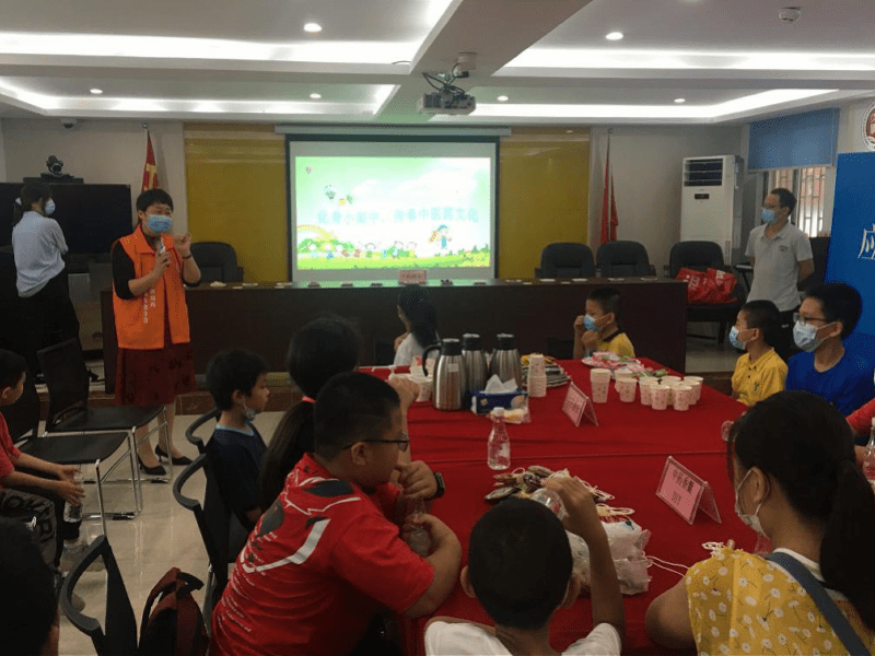 文化|莲花街道梅富社区开展“化身小郎中，传承中医文化”活动